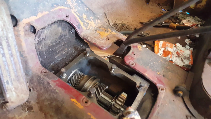 Illustration for article titled My 1948 Jeep Off-Road Project Has Hit Rock Bottom